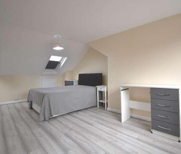 Grange Avenue, University Area, RG6 - Photo 3