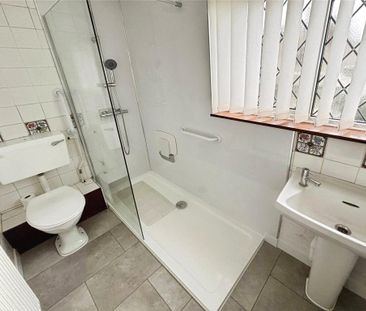 2 bedroom semi-detached house to rent - Photo 6