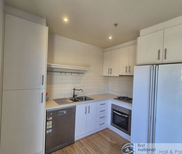 Bright and spacious 1-bedroom apartment - Photo 6