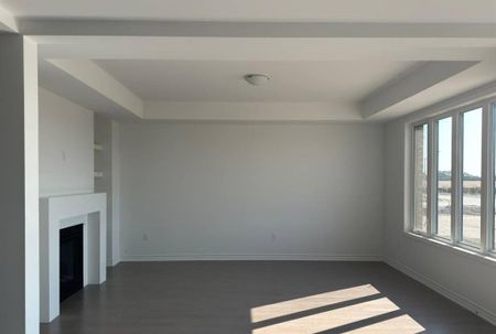 For Lease - 77 Suzuki Street, Barrie, Ontario - Photo 3