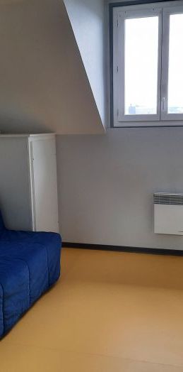 STUDIO RÉNOVÉ - Photo 1
