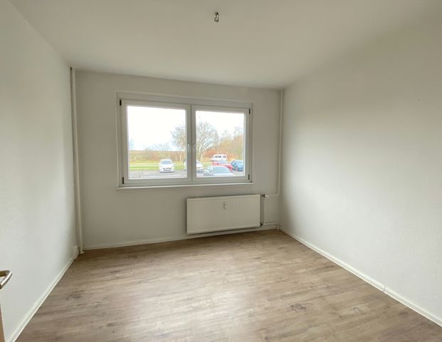 Über wenige Stufen in Ihr neues Zuhause im Erdgeschoss! - Photo 1