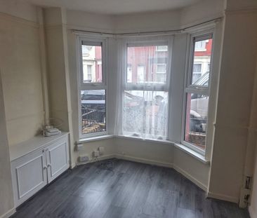 2 Bed Terraced House, Kilburn St, L21 - Photo 1