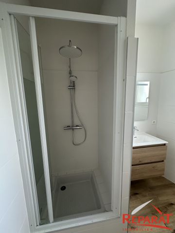 Location Appartement 1 pièce 24m² BRIVE LA GAILLARDE 19100 - Photo 3