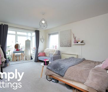 0 Bed property for rent - Photo 3