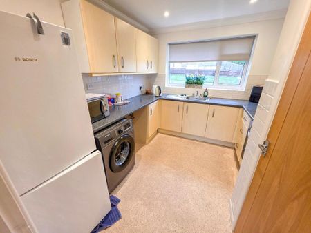 2 bedroom property to rent - Photo 4