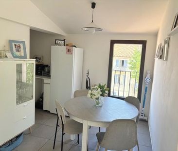 Location Appartement 3 pièces 66m² ST MAXIMIN LA STE BAUME 83470 - Photo 2
