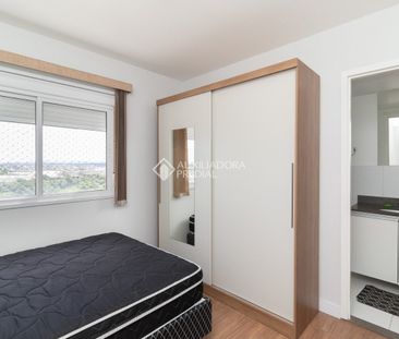 Apartamento com 2 quartos e 65m² para alugar em Humaitá, Porto Alegre. - Foto 3