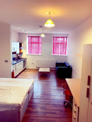 Studio to rent - Photo 3