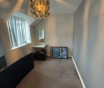 2 bedroom terraced house to rent - Photo 2