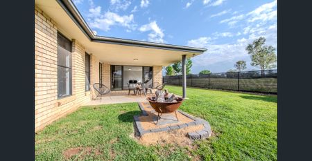 Executive Living - Available Early December - Photo 3