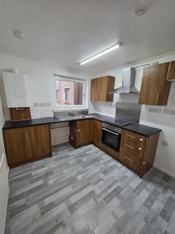 3 bedroom flat to rent - Photo 5