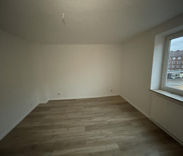 Renovierte 4-Zimmer-Wohnung in Bremerhaven - zentral - Foto 3