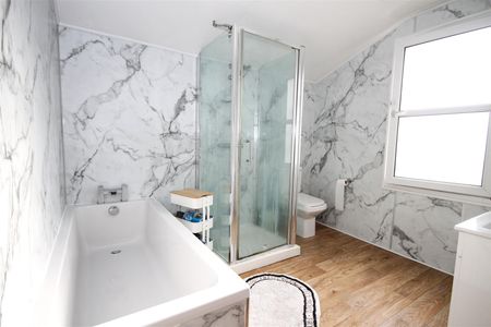 5 bed terraced house to rent in Rudthorpe Road, Bristol, BS7 - Photo 3