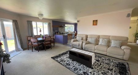 Charming 3-Bedroom Home in Onekawa - Photo 2