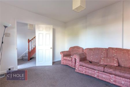 4 bedroom semi-detached house to rent - Photo 4
