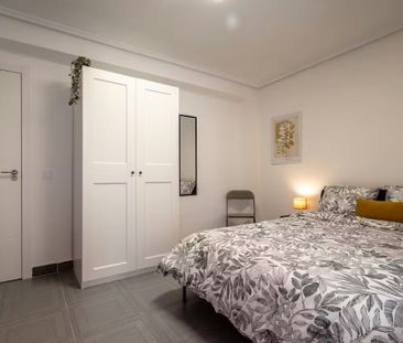 Carrer dEscalante, Valencia, Valencian Community 46011 - Photo 2