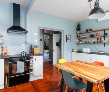 Gorgeous Standalone Cottage in New Brighton! - Photo 5