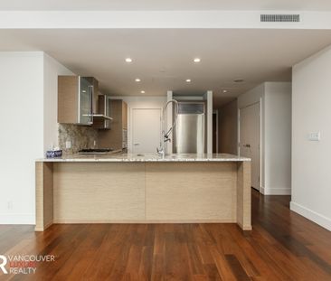 Condo in Downtown Vancouver, BC - Photo 3