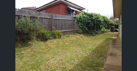 Close to Town - Photo 5