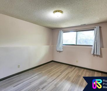 7712 Bowness Road NW (5-plex), Calgary - Unit C — 2 Bedroom - Photo 4