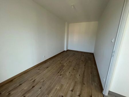 Appartement à louer 4 pièces 84.12m² - Photo 3