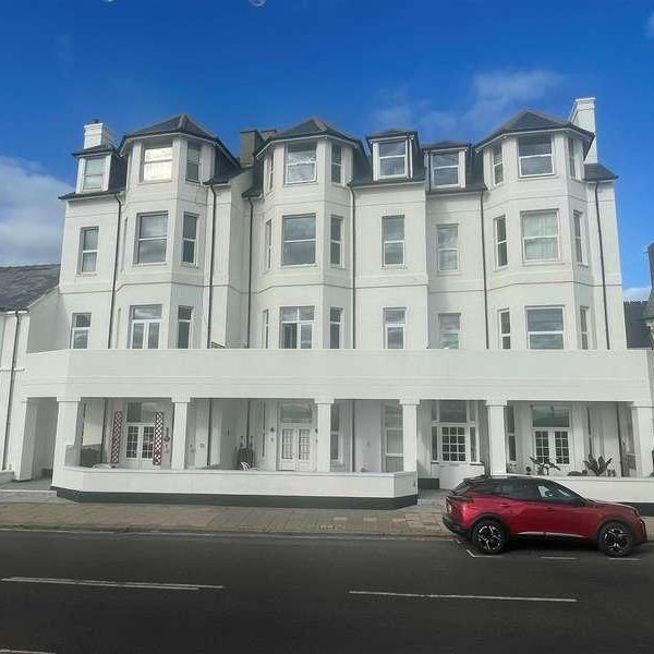 Claydon Court, Marine Parade, Worthing, BN11 - Photo 1