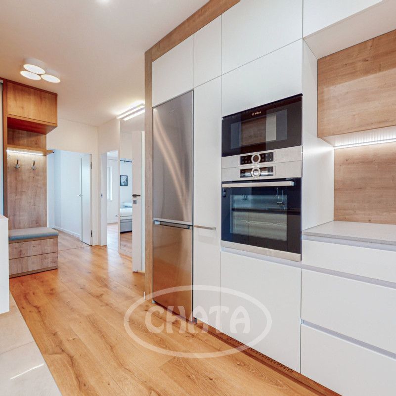 Standard LUX/3 pokoje/garaż/Jesionowa/klimatyzacja - Photo 1