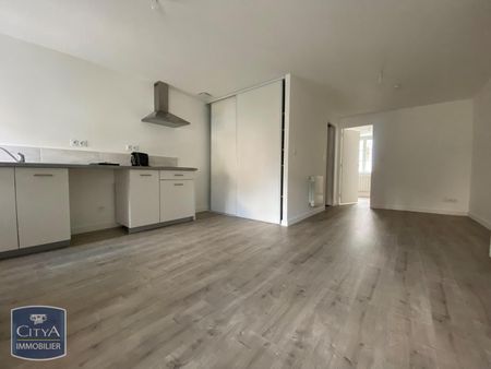 Location Appartement 2 pièces 39m² VILLEFRANCHE SUR SAONE 69400 - Photo 3