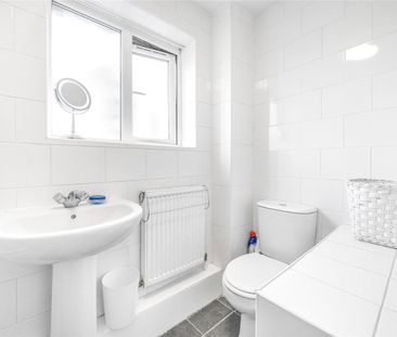 Chiswick Terrace, Chiswick, London, W4 5LY - Photo 3