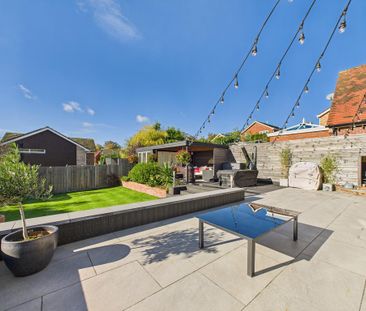 5 bedroom chalet to rent - Photo 3