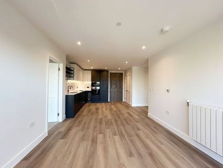 Cairncross House, Kidbrooke Village, SE3 9FY - Photo 4