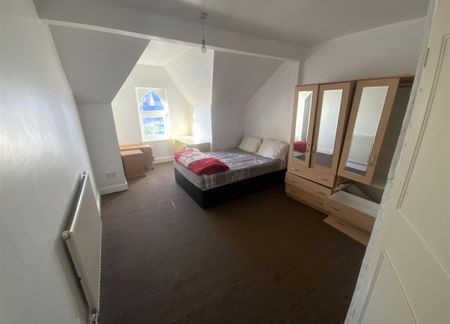 Station Road, Acocks Green - Photo 3