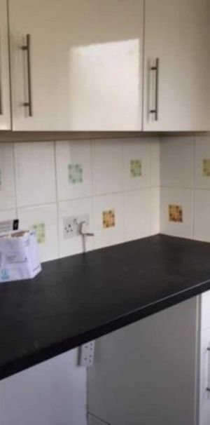 2 bedroom semi-detached bungalow to rent - Photo 1