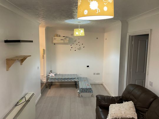 1 bed apartment to rent in South Quay, Great Yarmouth, NR30 - Photo 1