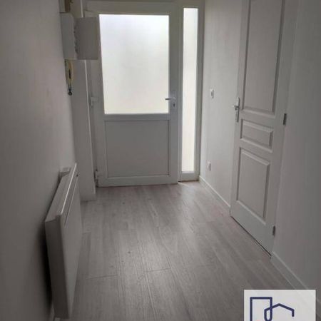 Location appartement studio 1 pièce 20 m² à Dourdan (91410) Le Centre Ville - Photo 3