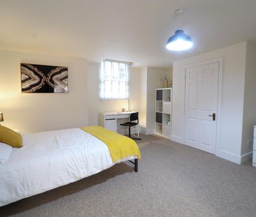 Cumberland Street, Bristol - Photo 2