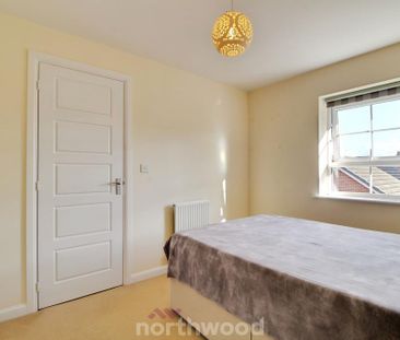 3 bedroom semi-detached house to rent - Photo 2