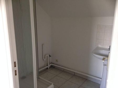PONT DE L'ARCHE - Appartement T2 - Photo 3