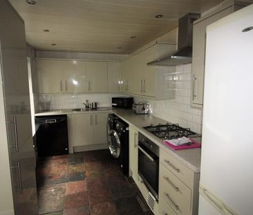 4 bedroom property to rent - Photo 6