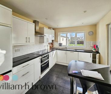 3 bedroom semi-detached house to rent - Photo 4