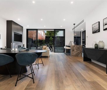 Stunning Family Haven in Elwood – Available 12 Jan 2026 - Photo 1