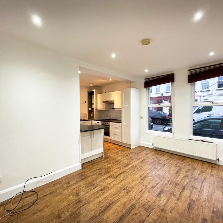 1 bedroom flat to rent - Photo 1