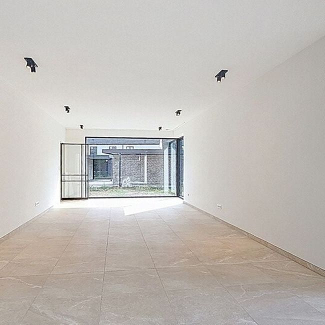 Woning te huur in Oostakker voor € 1.420 met 3 slaapkamers - Foto 1