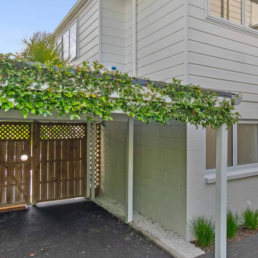 Private, Central Meadowbank - Photo 1