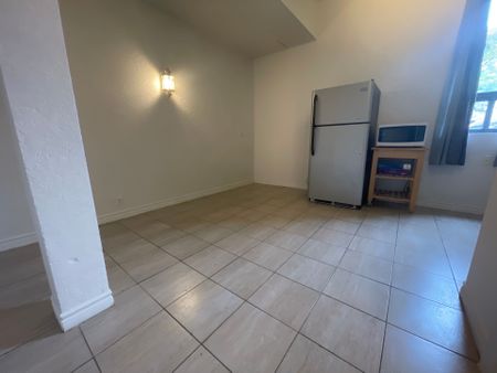 For Lease - 279 Drouillard Road Unit# 7, Windsor, Ontario - Photo 2