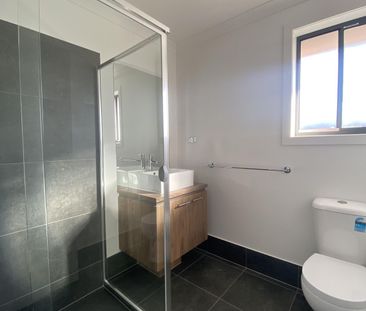 Spacious 4 Bedroom Family Home - Photo 6