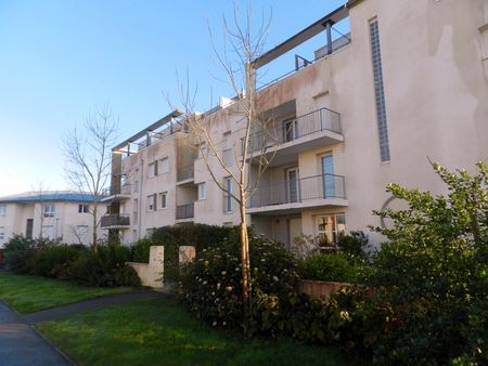 APPARTEMENT TYPE 2 – BALCON – PARKING PRIVATIF - Photo 4