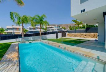 3 room luxury Villa for rent in Finestrat, Valencia