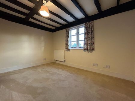 2 bedroom end of terrace house to rent - Photo 2